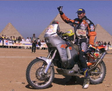 图文:塞克特夺得达喀尔拉力赛摩托车组冠军